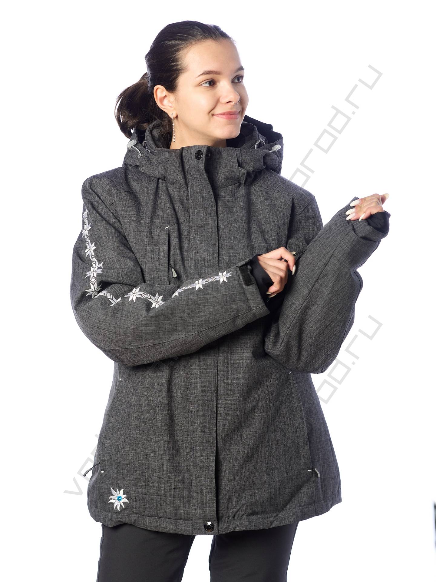 Горнолыжная куртка женская цвет серый
