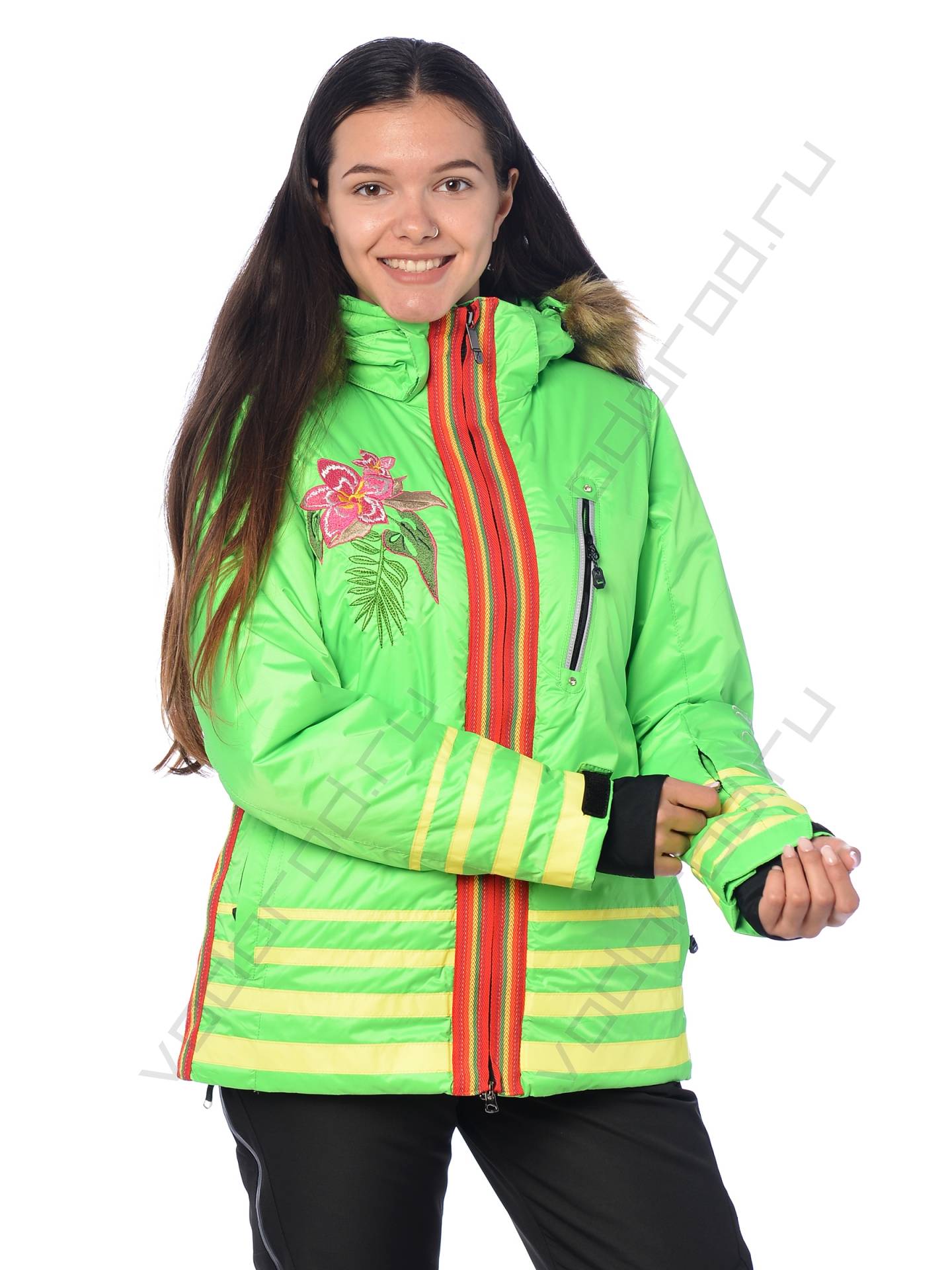 Горнолыжная куртка женская цвет зеленый 160
