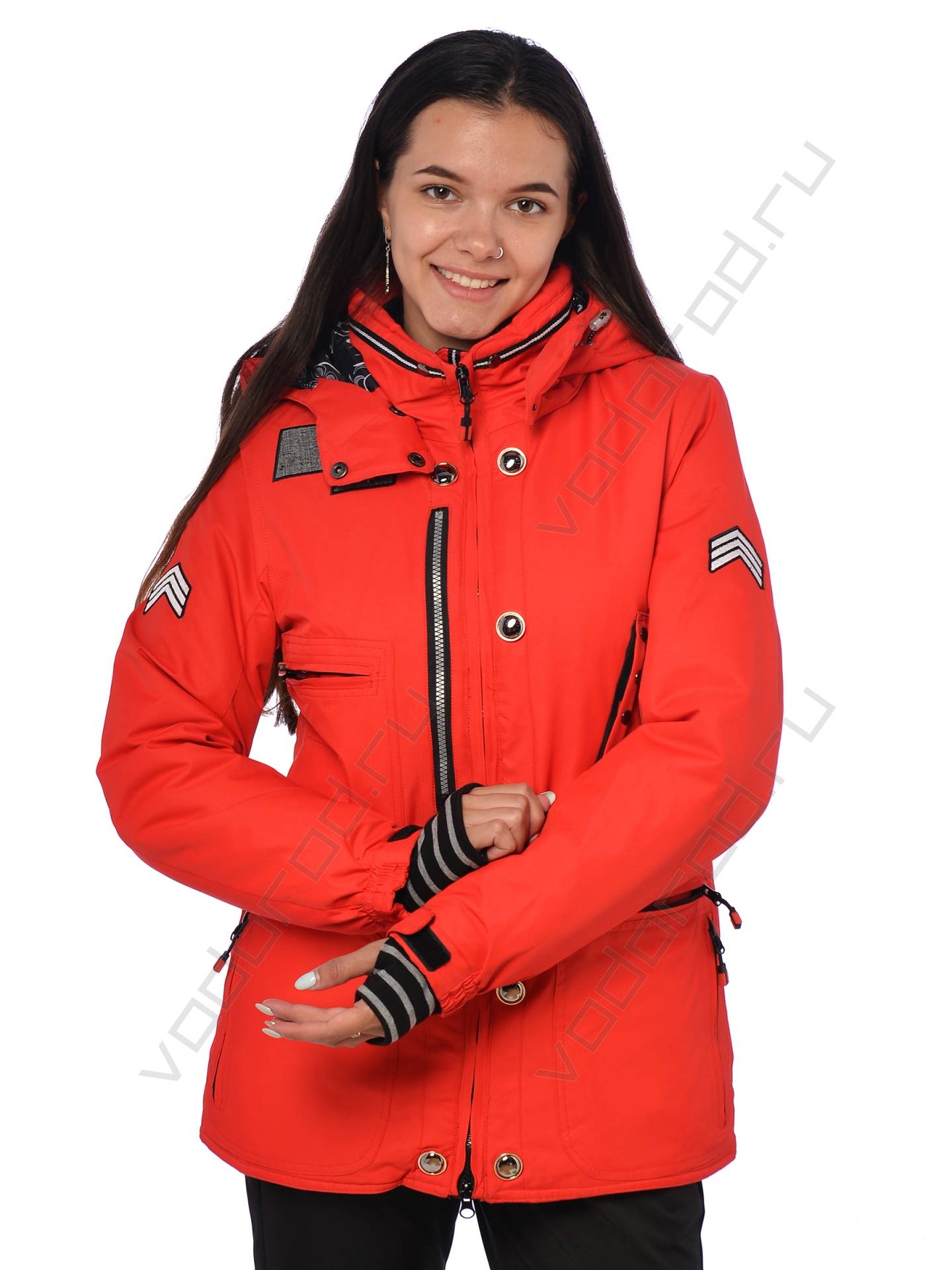 Горнолыжная куртка женская цвет красный