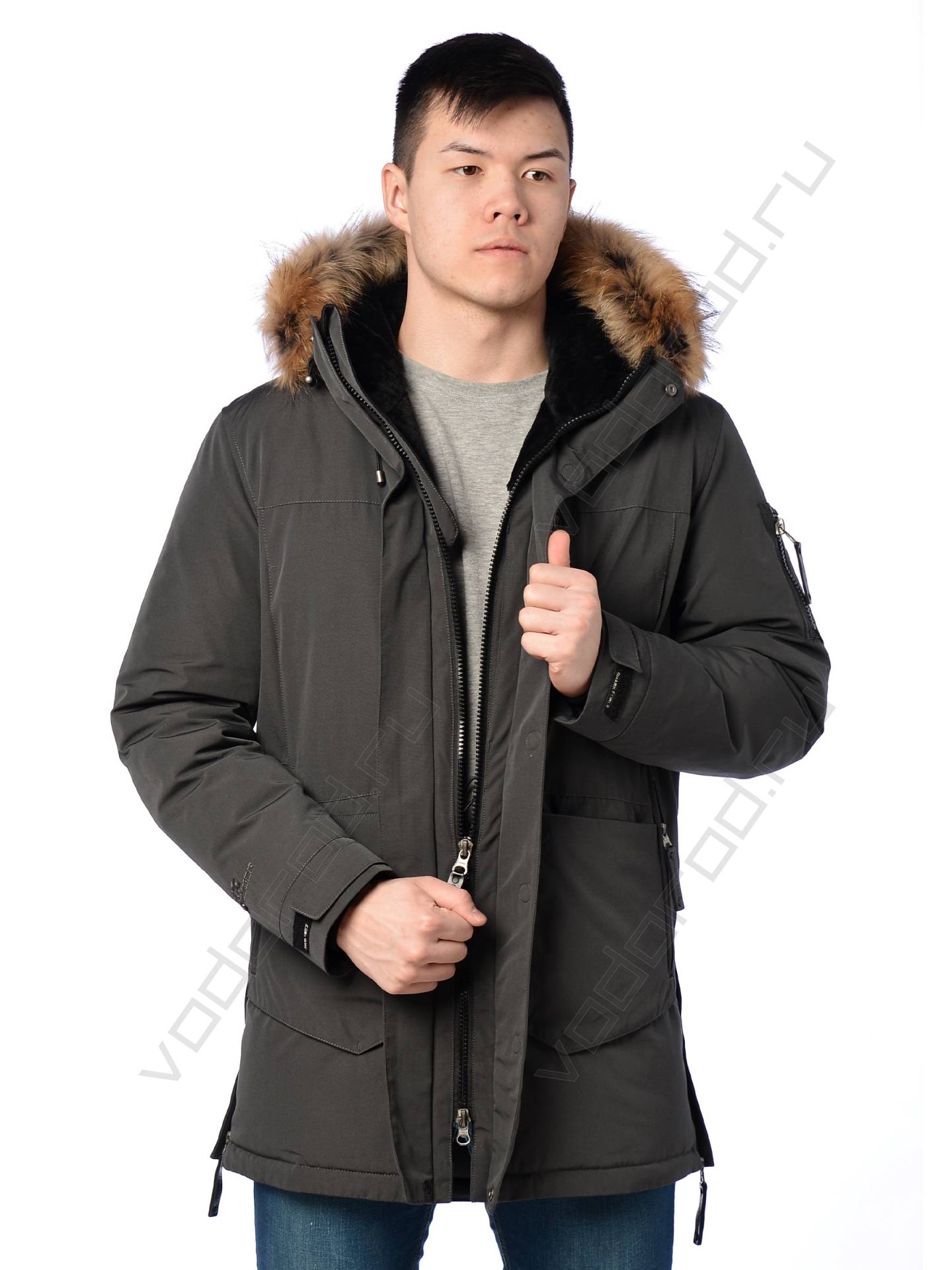 Зимняя куртка мужская цвет серый 381