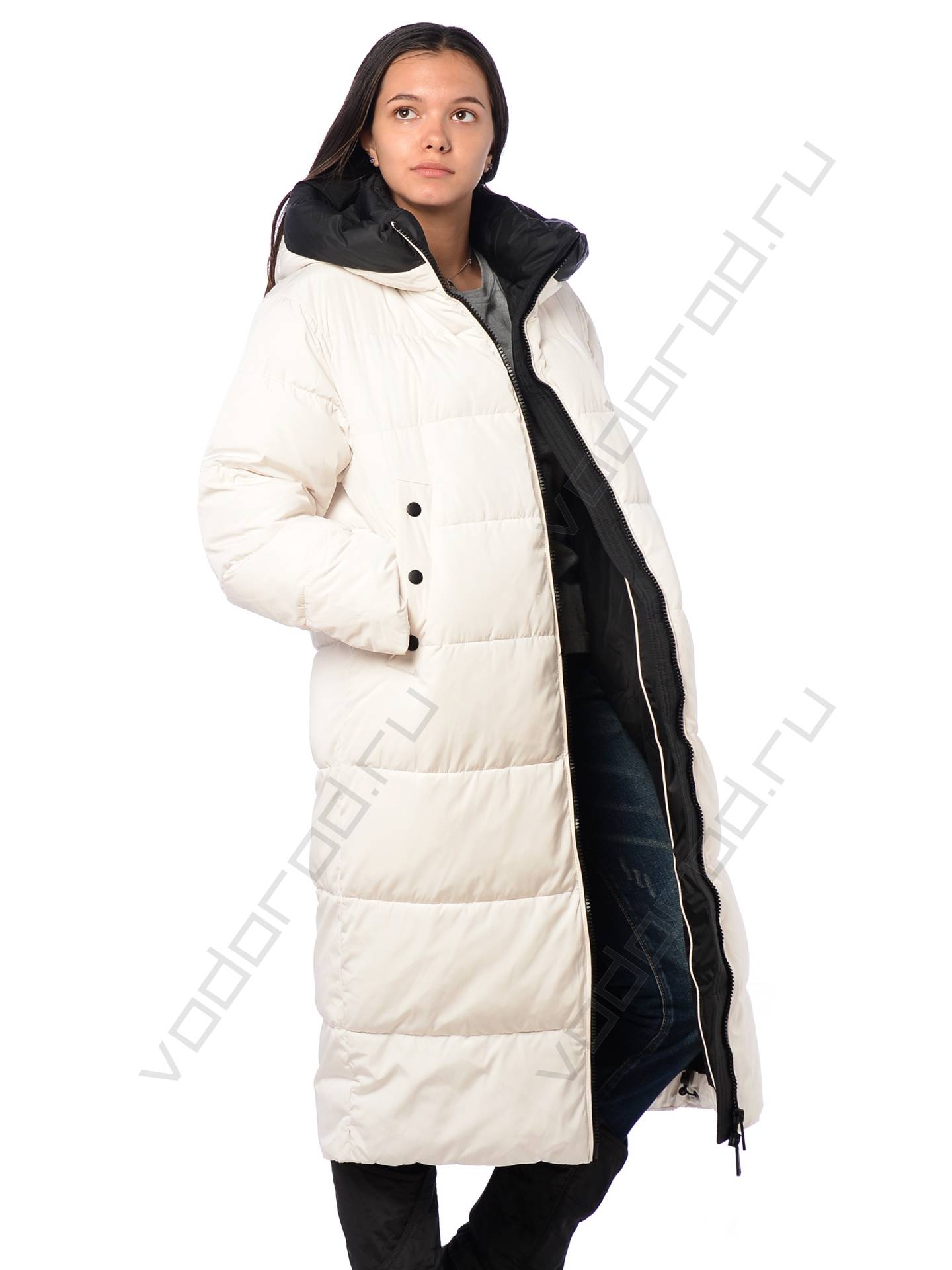 Зимняя куртка женская цвет белый
