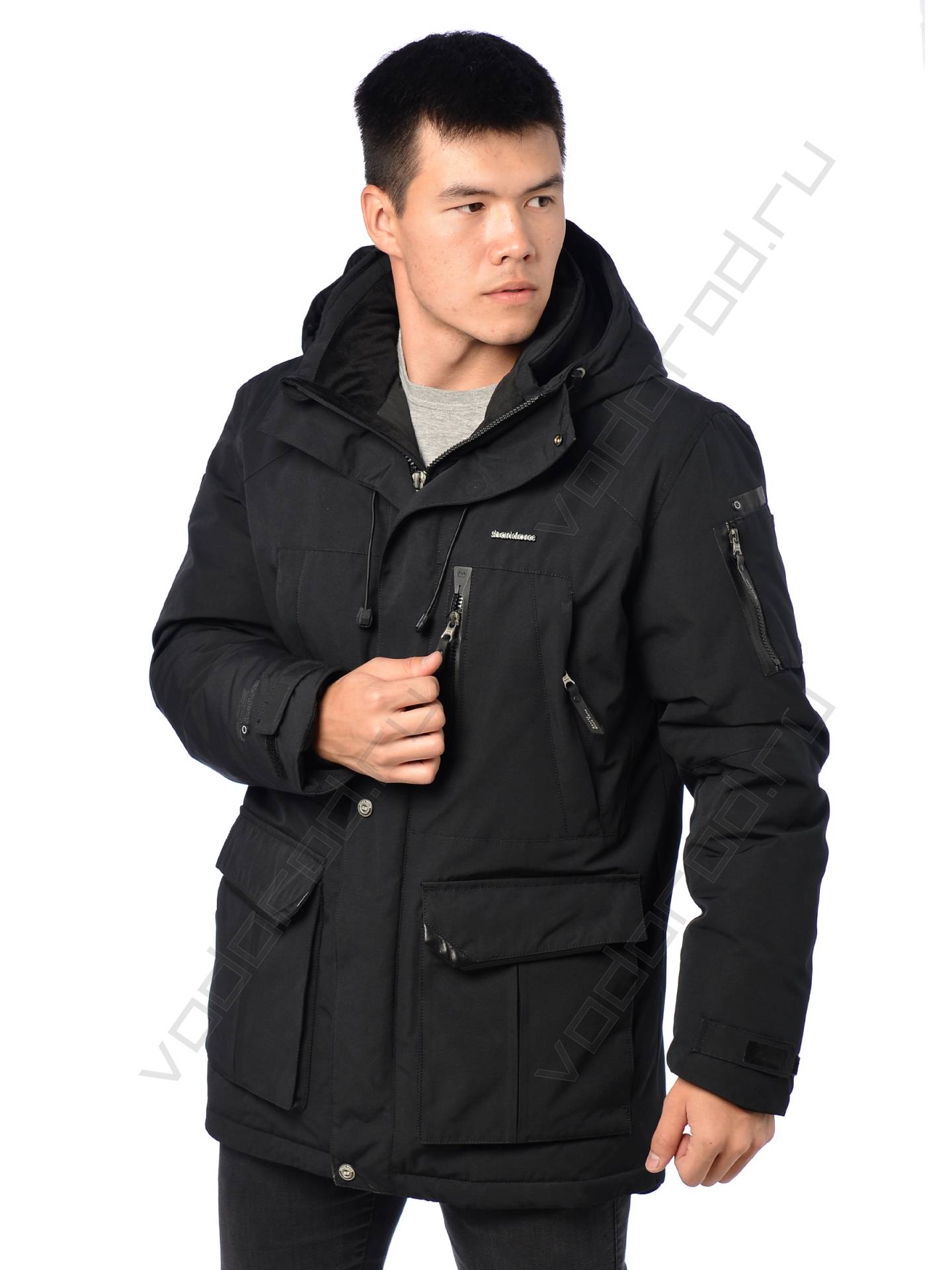 Зимняя куртка мужская цвет черный 90
